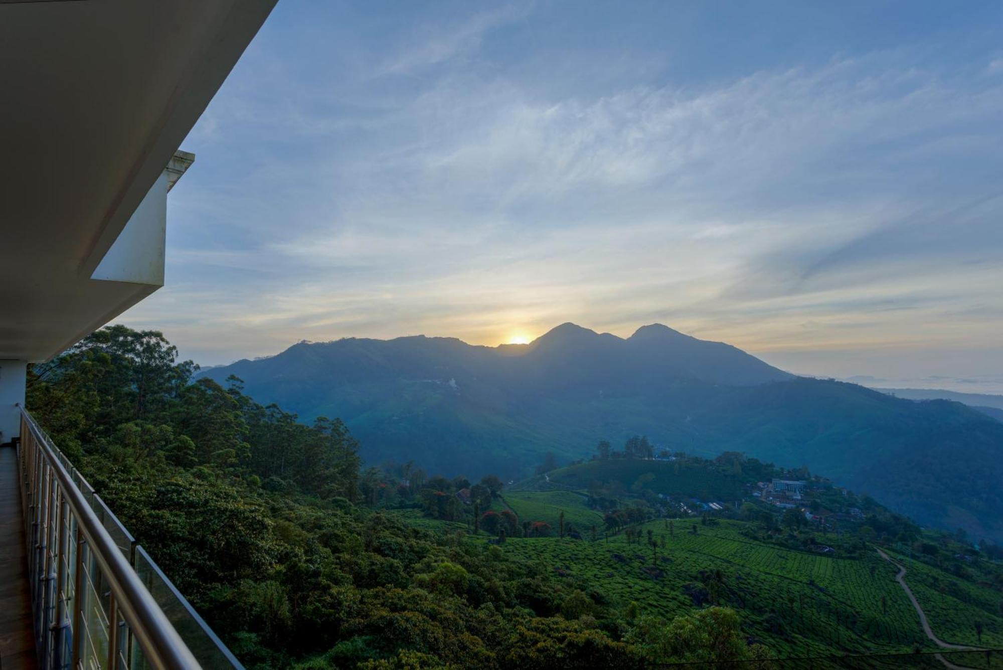 Amber Dale Luxury Hotel & Spa, Munnar Ngoại thất bức ảnh