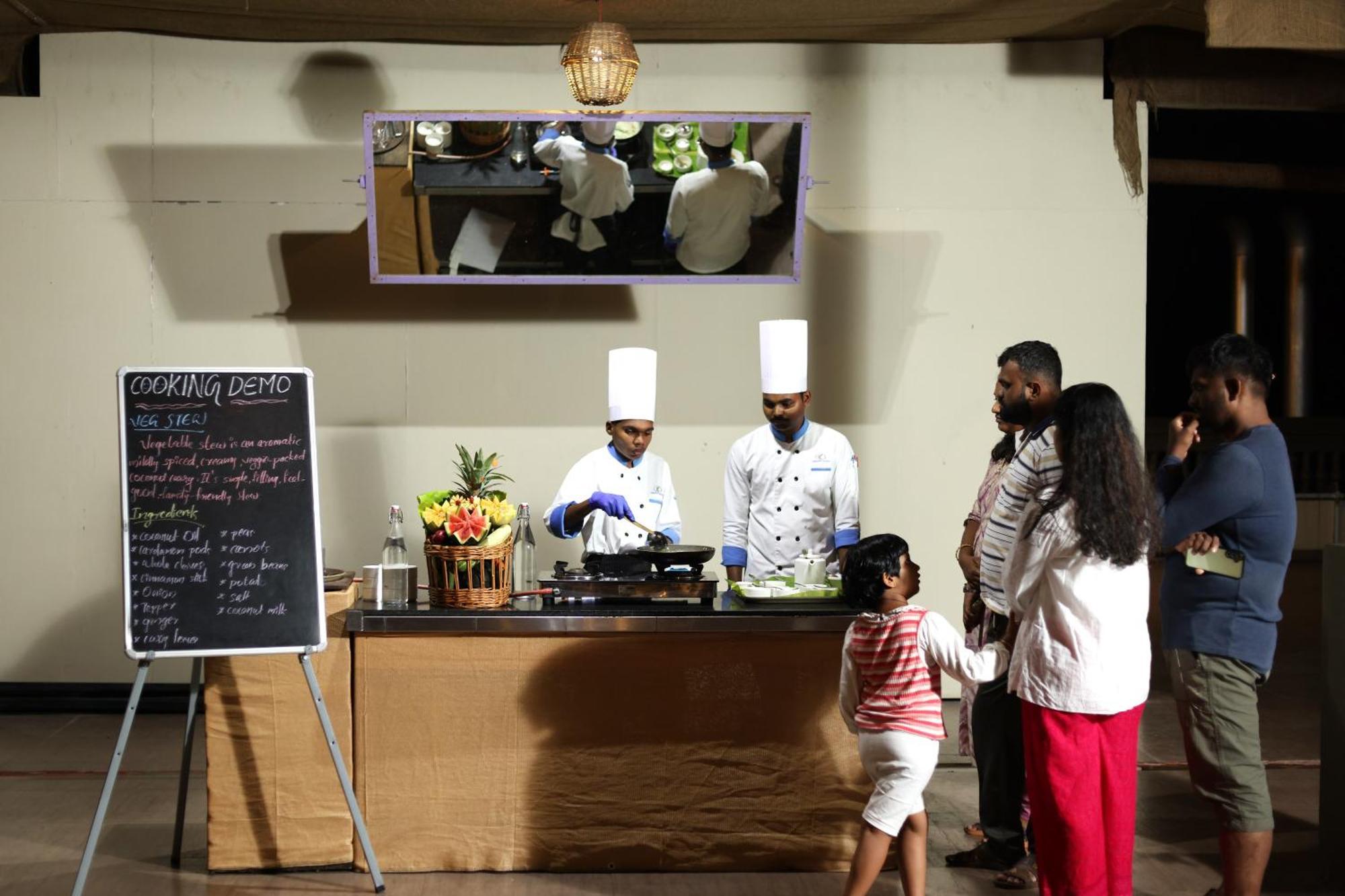 Amber Dale Luxury Hotel & Spa, Munnar Ngoại thất bức ảnh
